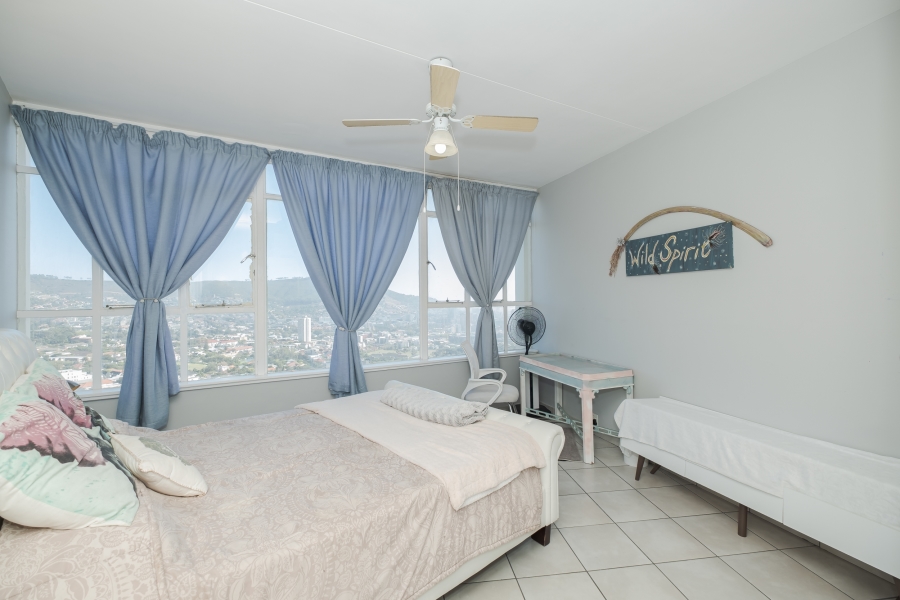 3 Bedroom Property for Sale in Vredehoek Western Cape